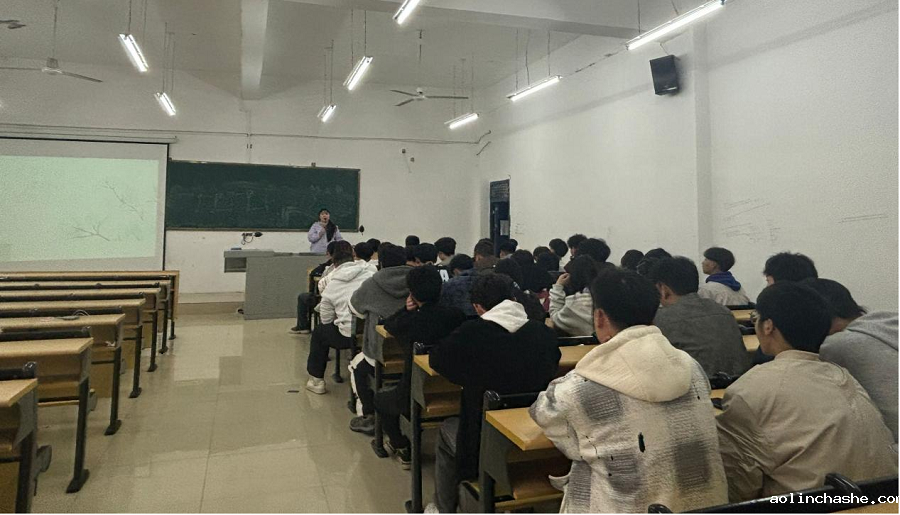 人工智能与信息工程学院开展2025年春季学期开学第一课暨收心班会(图4)